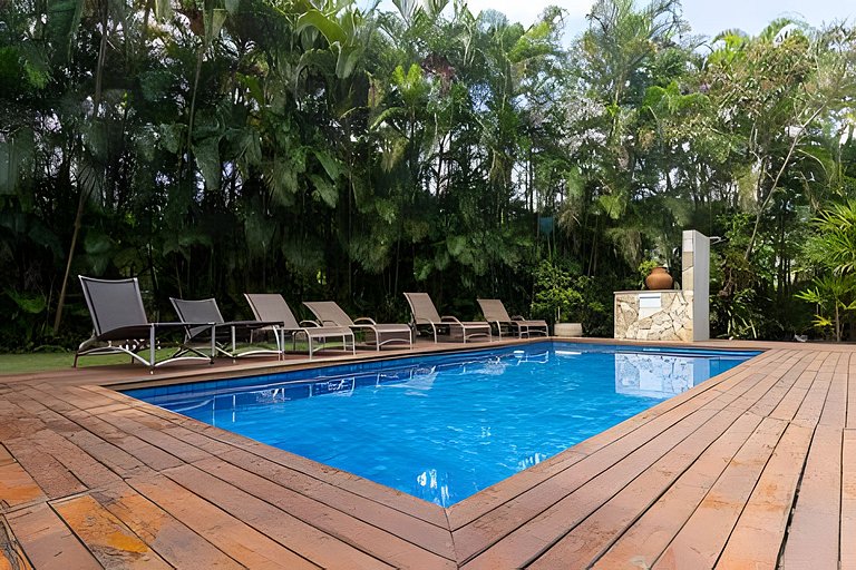 Alto Padrão 6 Suítes Piscina aquecida e Jacuzzi