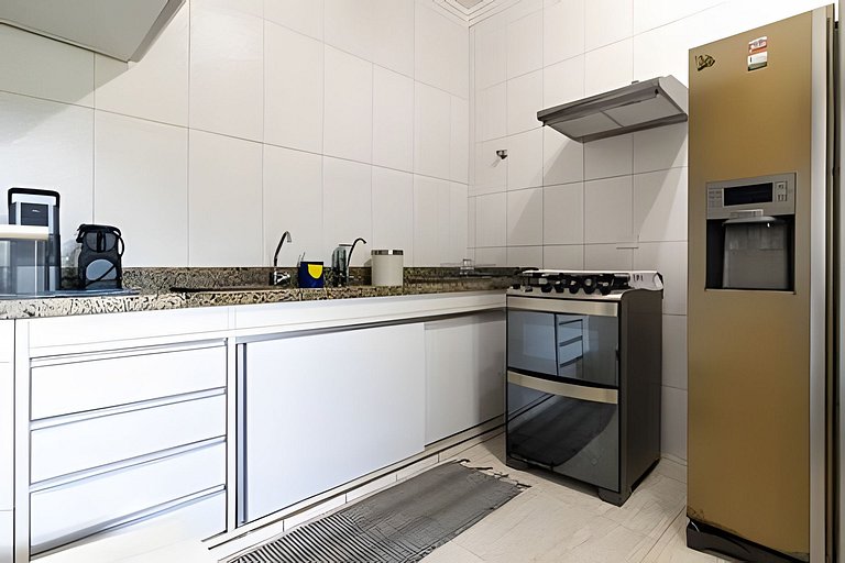 Casa Auguri | Piscina aquecida, jacuzzi e a 150 metros da pr