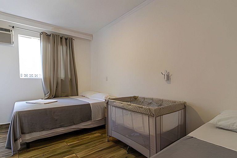 Casa Capri: 3 Suítes e Lazer ao Lado da Praia