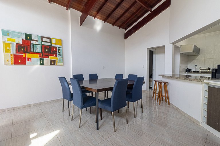 Casa com Piscina climatizada , Jacuzzi 4 Quartos.