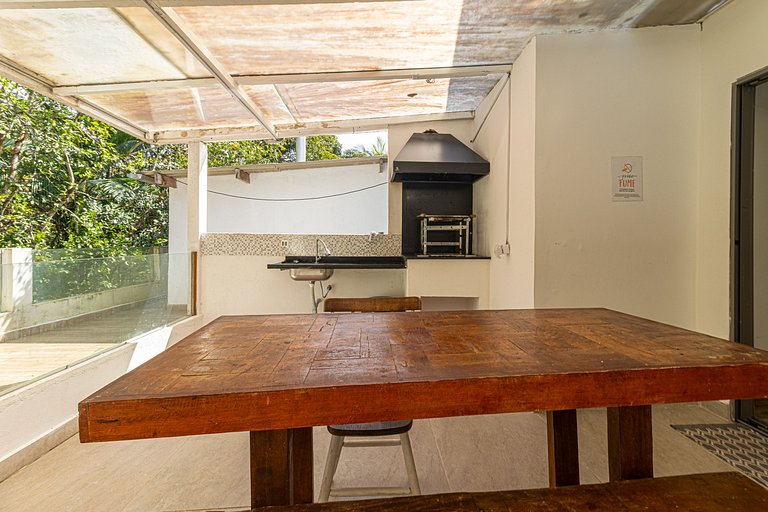 Casa Capri: 3 Suítes e Lazer ao Lado da Praia