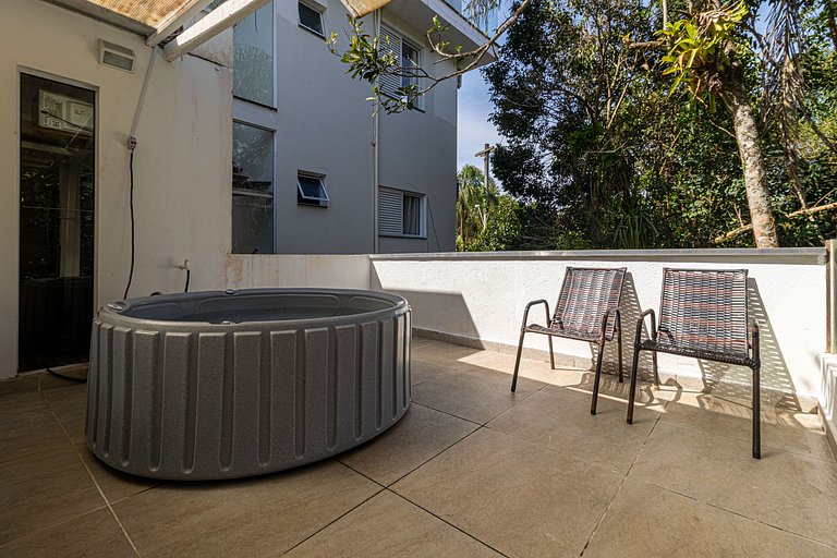 Casa Capri: 3 Suítes e Lazer ao Lado da Praia